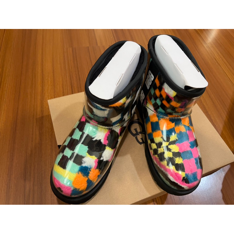 Autism awareness uggs discount