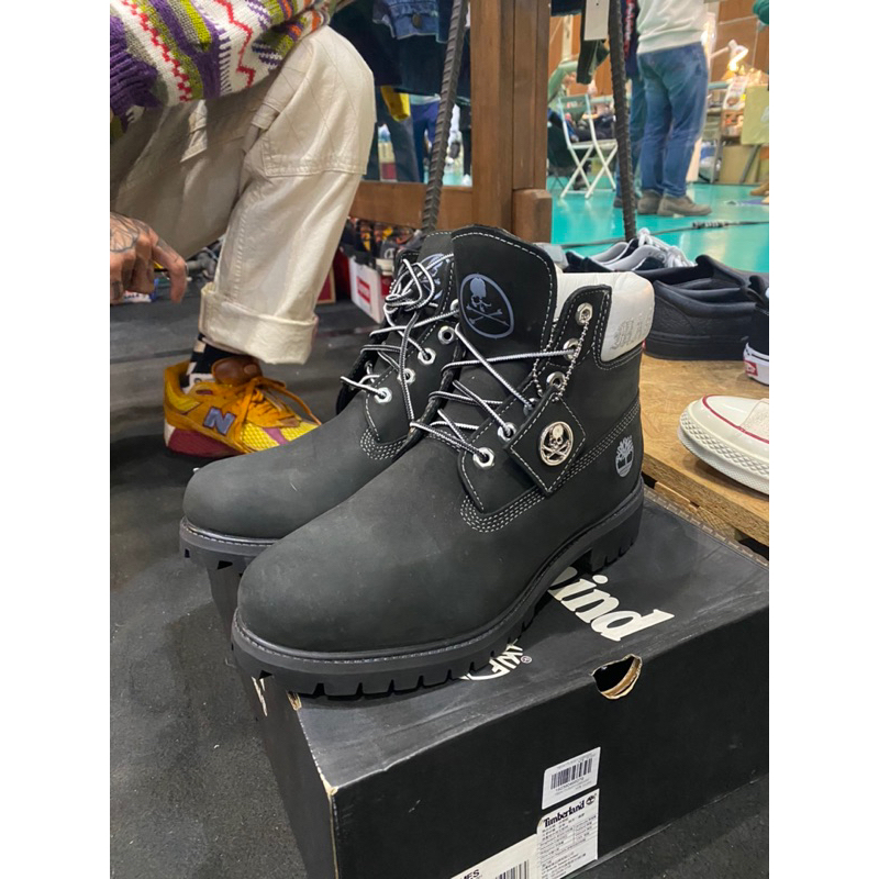 Mmj x timberland store