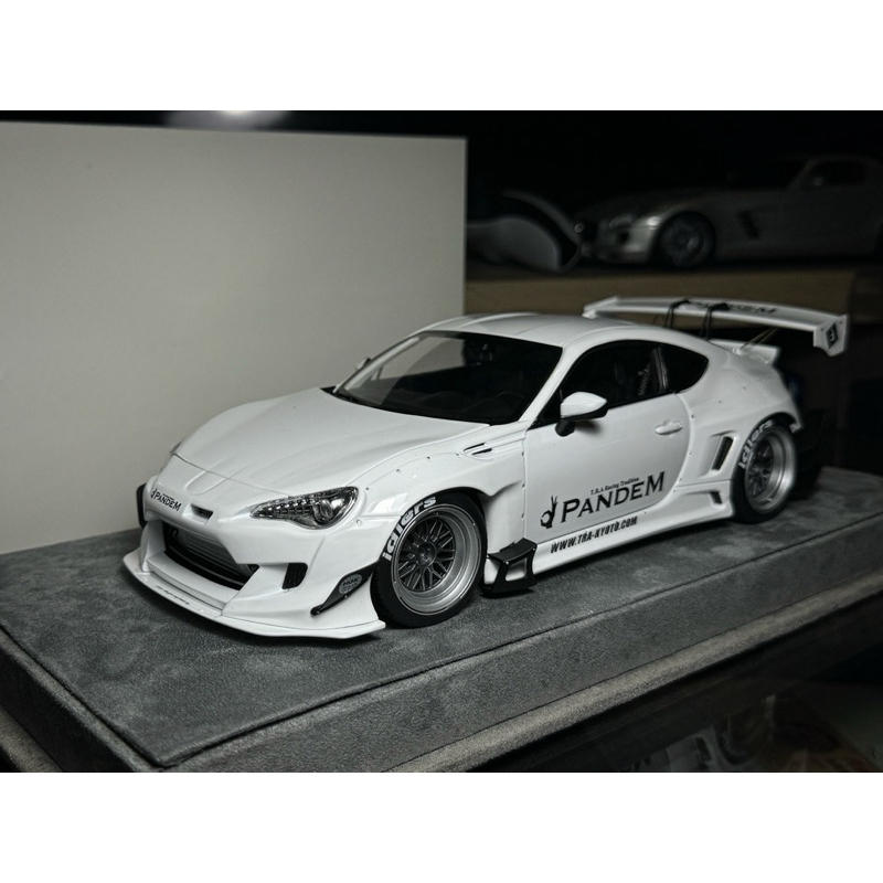 ???????????? DCN 1/18 Toyota 86 Rocket Bunny Pandem GT86 V3 ?????? ????????? | ????????????