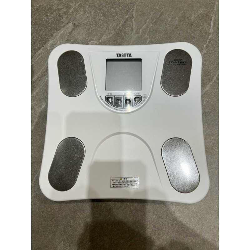 HD-662 Bathroom Scale · TANITA CORP USA