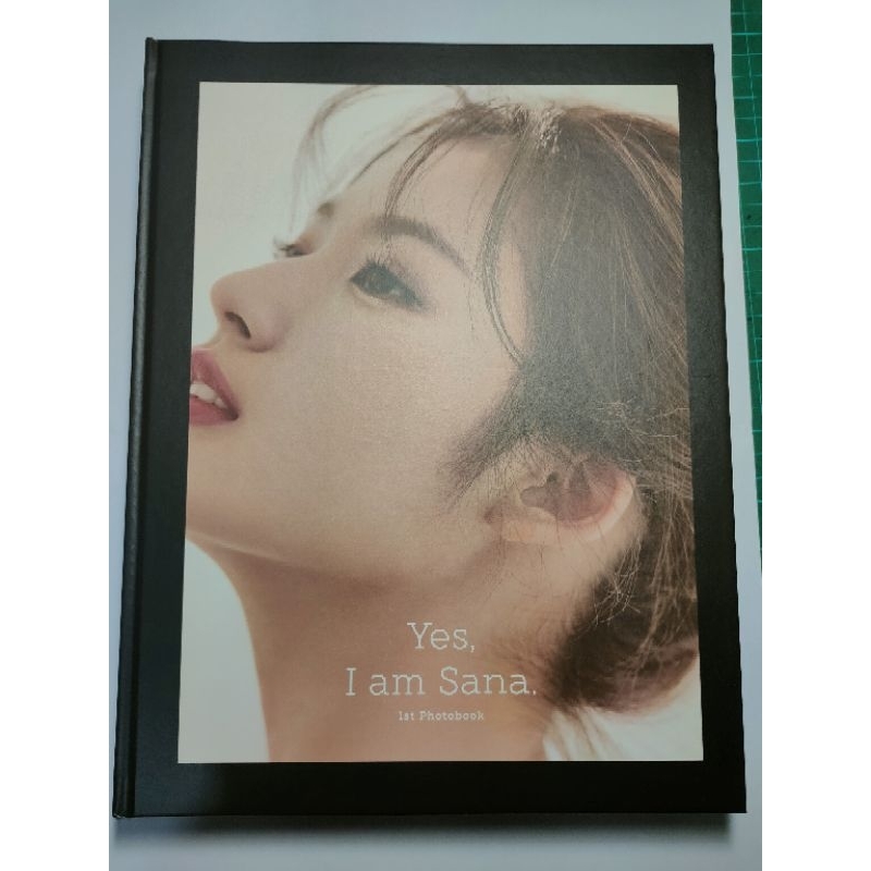 [官方正版]yes, I am sana. 1st Photobook ,twice sana寫真書