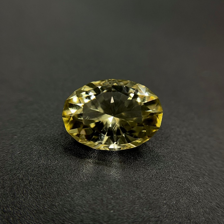 天然淡黃色方柱石(Scapolite)裸石13.15ct [基隆克拉多色石] | 蝦皮購物