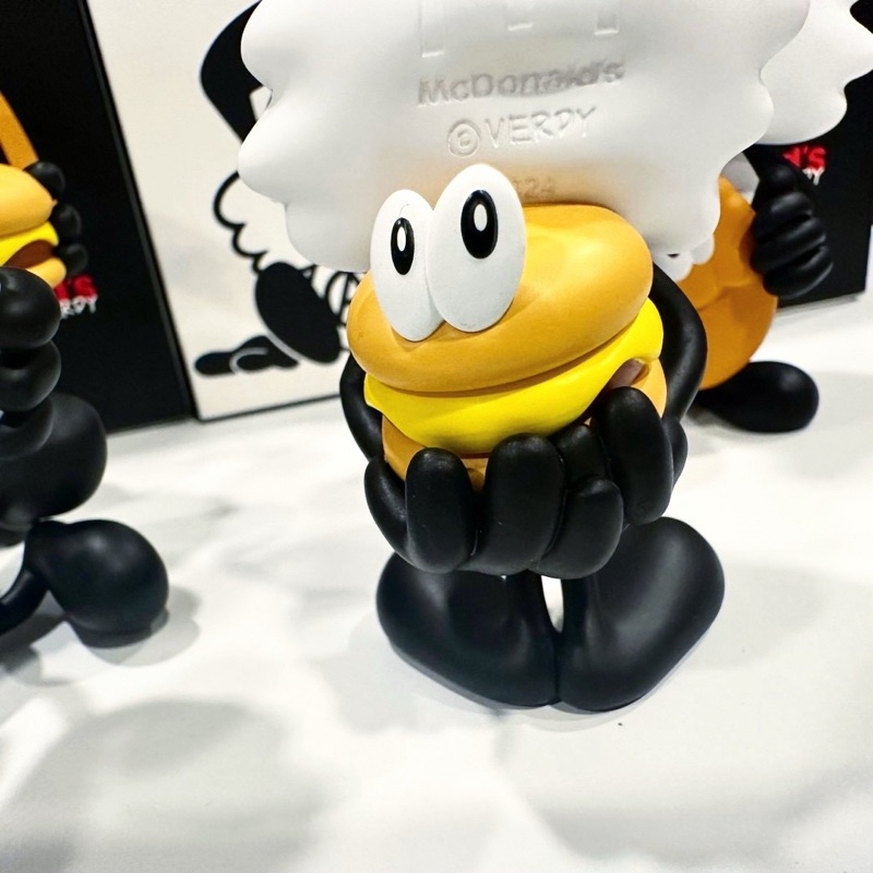 SHORTYBB 現貨】 McDonald's x Verdy全球限量Vick珍藏版套組香港