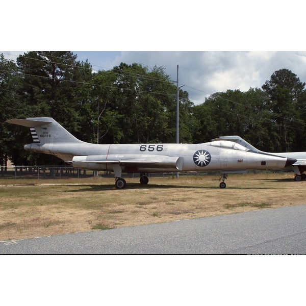 【玩具基地】1/72 HM 台灣空軍 ROCAF RF-101A Voodoo 巫毒式偵照機 金屬完成品 | 蝦皮購物