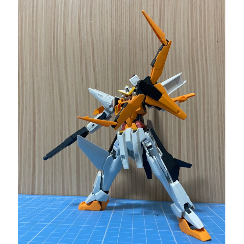 萬代 HG 00 1/144 主天使鋼彈 已組 （詳細如下說明） | 蝦皮購物