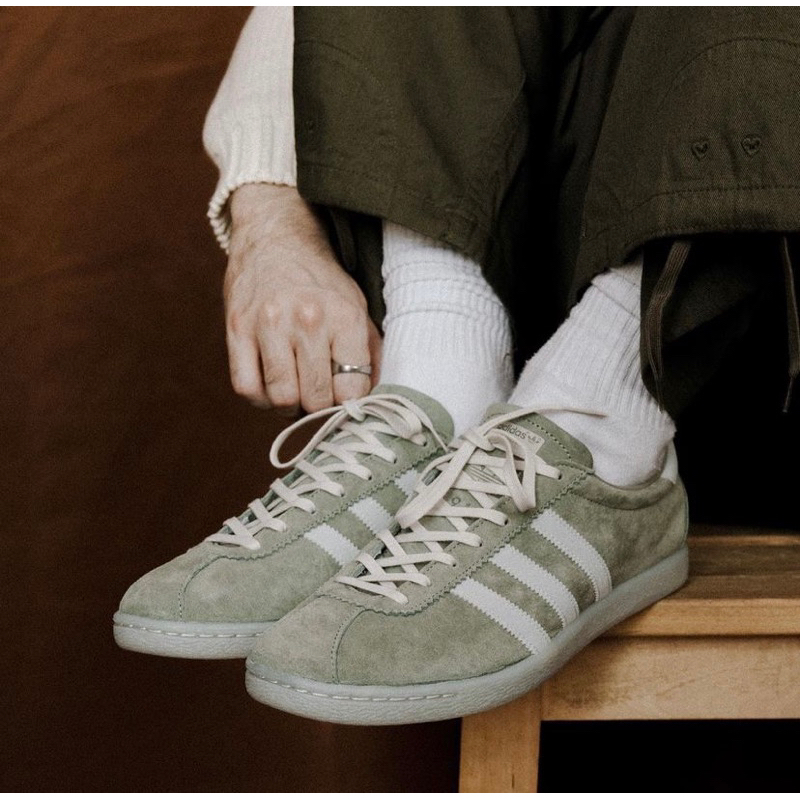 adidas tobacco silver green 全新男款Adidas Tobacco Silver green & Pantone US8.5 綠色| 蝦皮購物