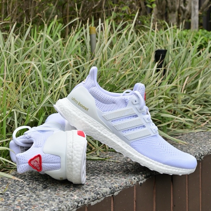 Ultra boost bb6166 outlet 真假
