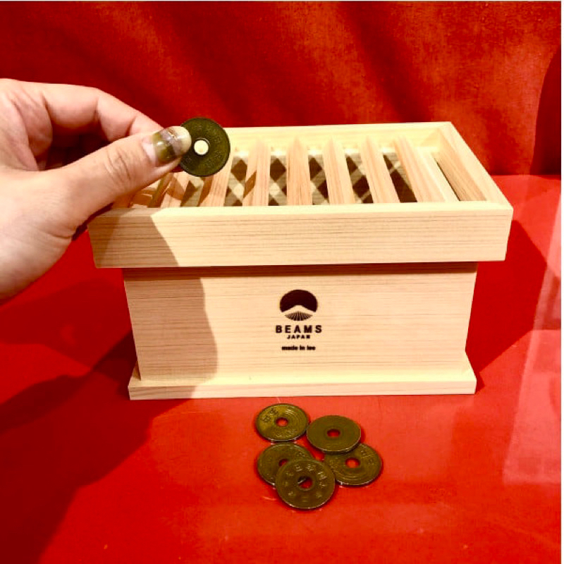 現貨）BEAMS JAPAN x 俵田屋 賽錢箱 儲金箱 存錢筒 紀念品 寺廟 神社 日本 限定 | 蝦皮購物