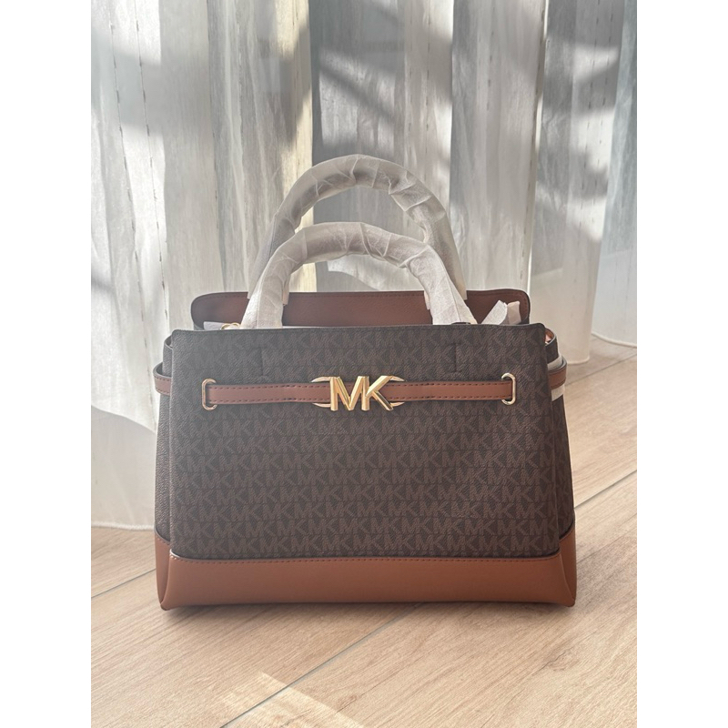 全新 Michael Kors MK REED系列金字LOGO 大款 手提/肩背/斜背包 三層包 黛妃包(字母咖) | 蝦皮購物
