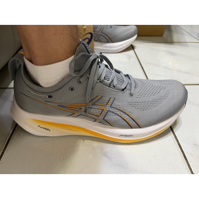 ASICS GEL-NIMBUS 26 緩衝型跑鞋 28.5cm 一般楦