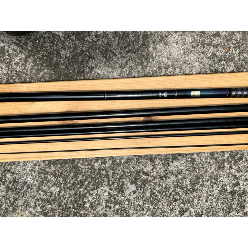 DAIWA HZ 波紋粹硬調21 尺HVF 164克尾有更換成萬向轉頭福壽竿鯉魚竿