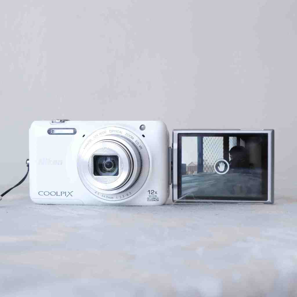 Nikon CoolPix S6600 早期CMOS 數位相機(自拍神器手勢拍照翻轉螢幕wifi