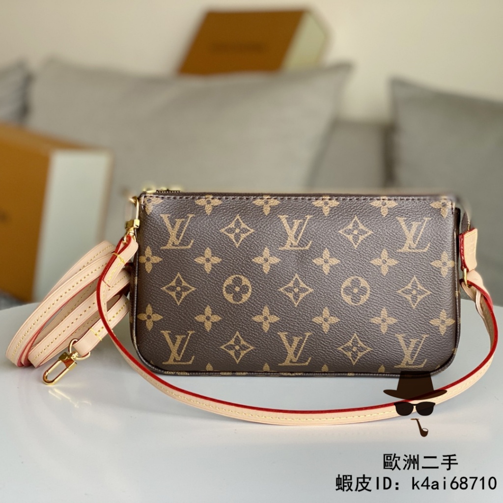 Replica Louis Vuitton Mini Pochette Accessoires Bag M82472