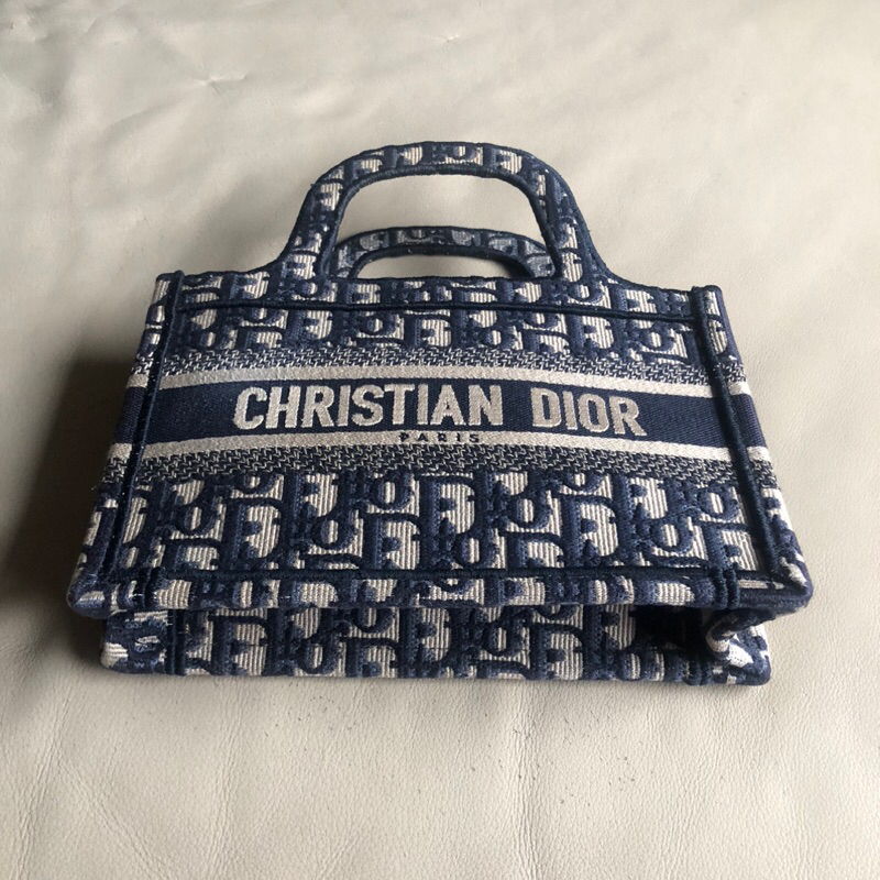 Mini book sale tote dior