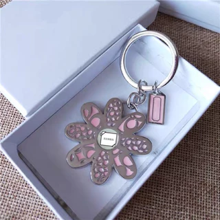 C牌🌺粉色花朵花瓣鑰匙圈/包包吊飾掛飾 附禮盒
