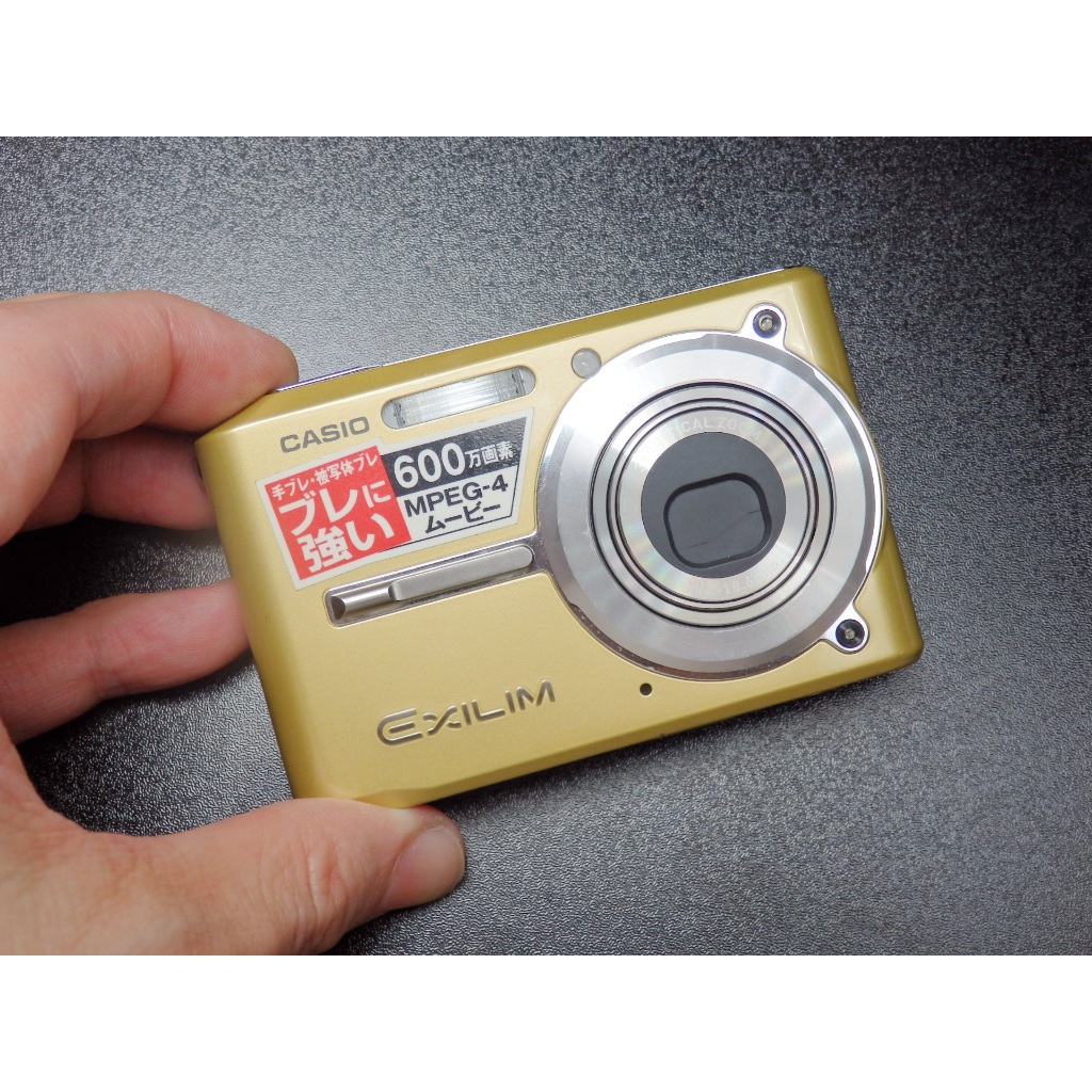 CASIO EXILIM EXS600 (CCD相機 /輕薄名片機/金屬機身/黃) 蝦皮購物