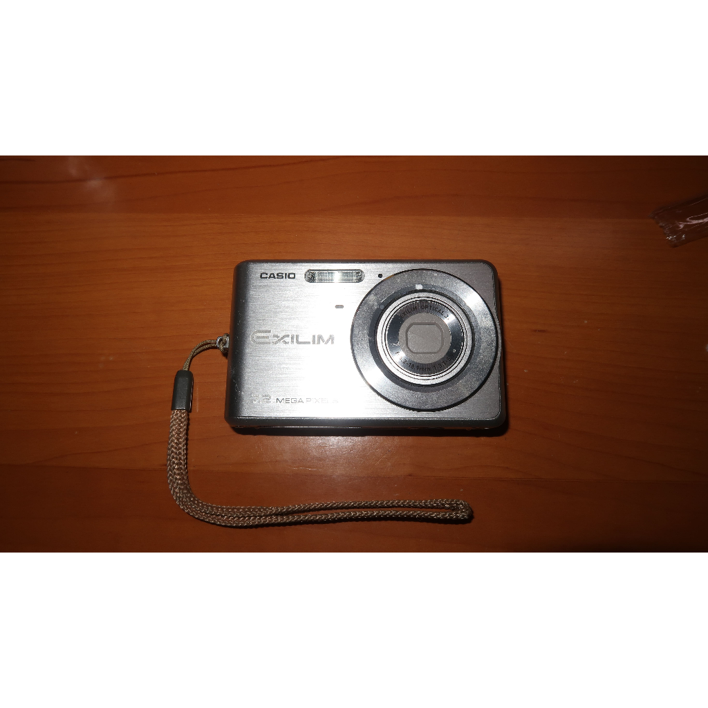 金屬銀 Casio Exilim Zoom EXZ77 相機 CCD數位相機 老相機 懷舊 早期 冷白皮 小紅書 蝦皮購物