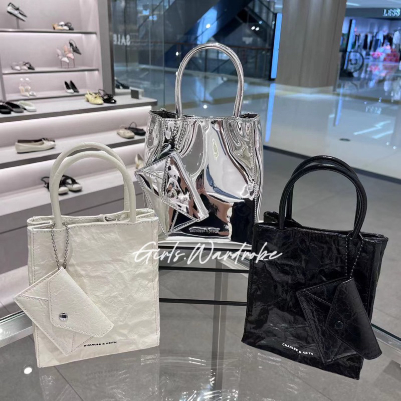 限時優惠🔥【𝐆𝐢𝐫𝐥𝐬.𝐖𝐚𝐫𝐝𝐫𝐨𝐛𝐞新加坡小CK正品代購