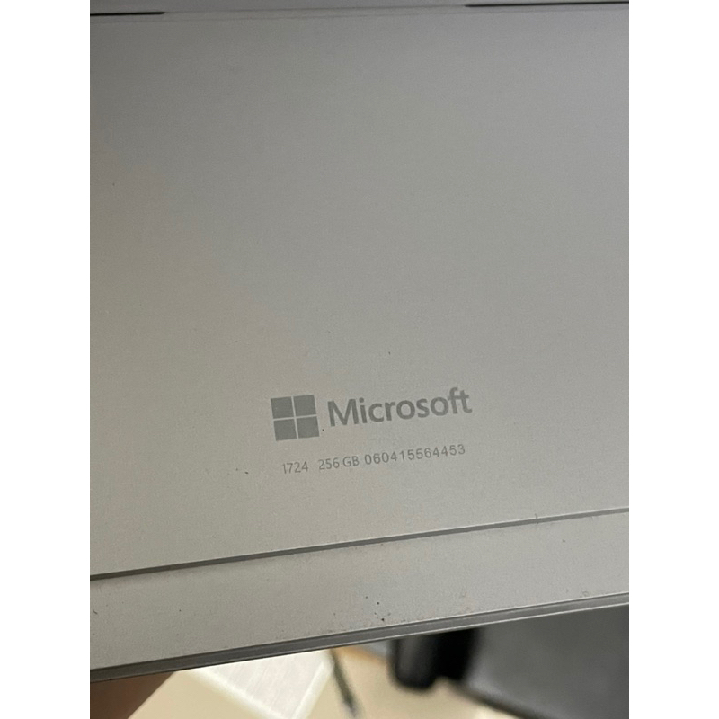 真猛電腦 surface pro4 1724 CPU:i7 RAM:16G 硬碟:256Gb 全機功能正常