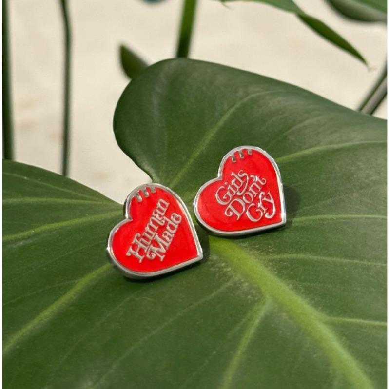 Human made X Girls don't cry] pins set 2P別針2入組| 蝦皮購物