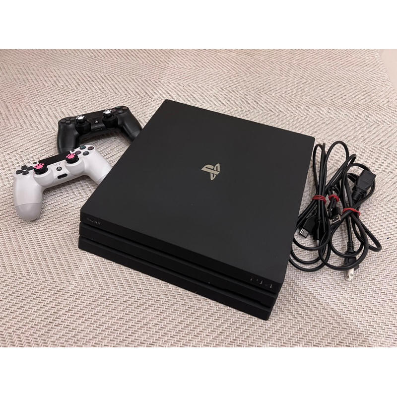 PS4 PRO 黑色主機 1TB CUH-7117B 女生用機 附雙手把 | 蝦皮購物