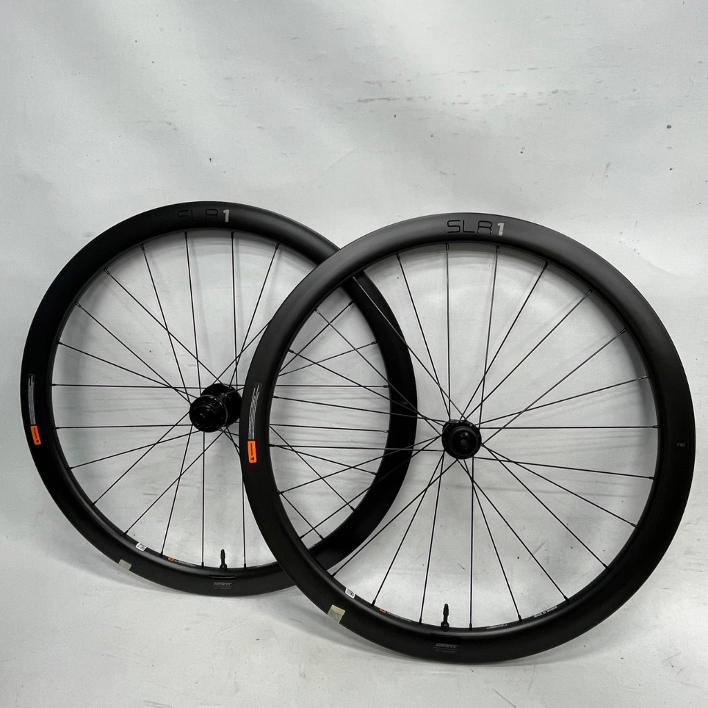 GIANT SLR1 42mm フックレスリムチューブレス