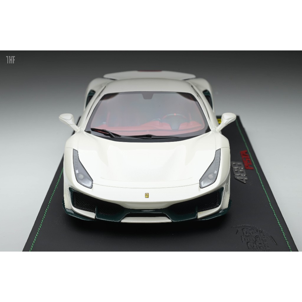 Ferrari 488 Pista Spider Metal White (w/Case) (Diecast Car