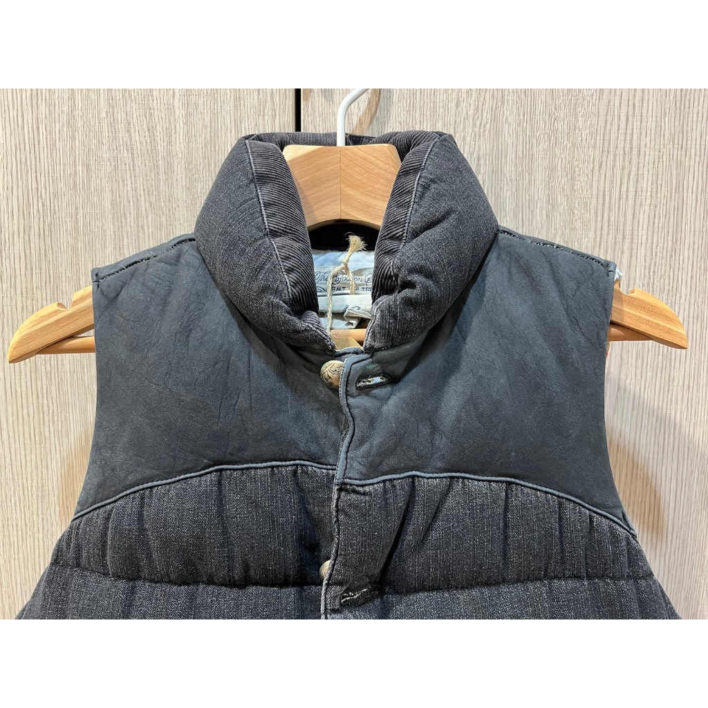 BEAMS百名品]REMI RELIEF×BEAMS PLUS/別注Denim down vest黑牛仔丹寧