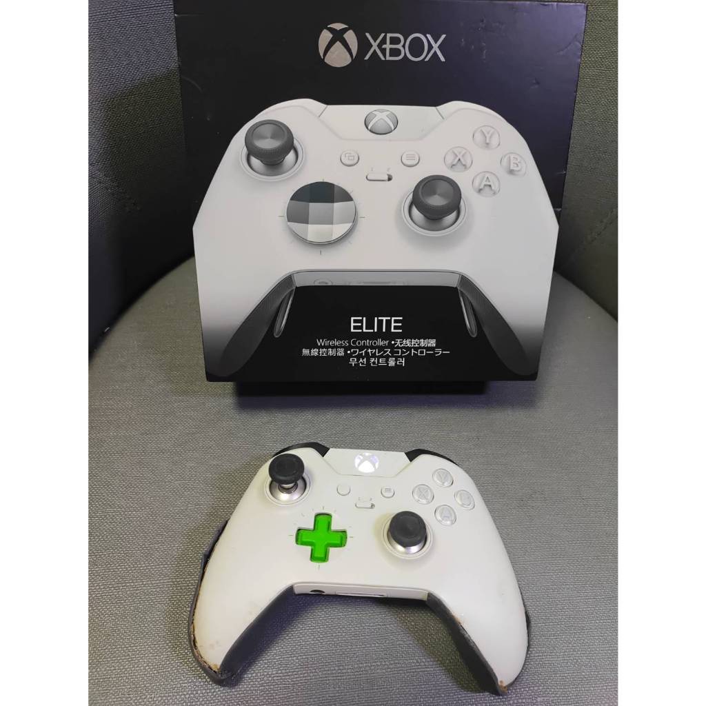 Manette Sans Fil Xbox One Elite Série 1, Modèle 1698, Cassée