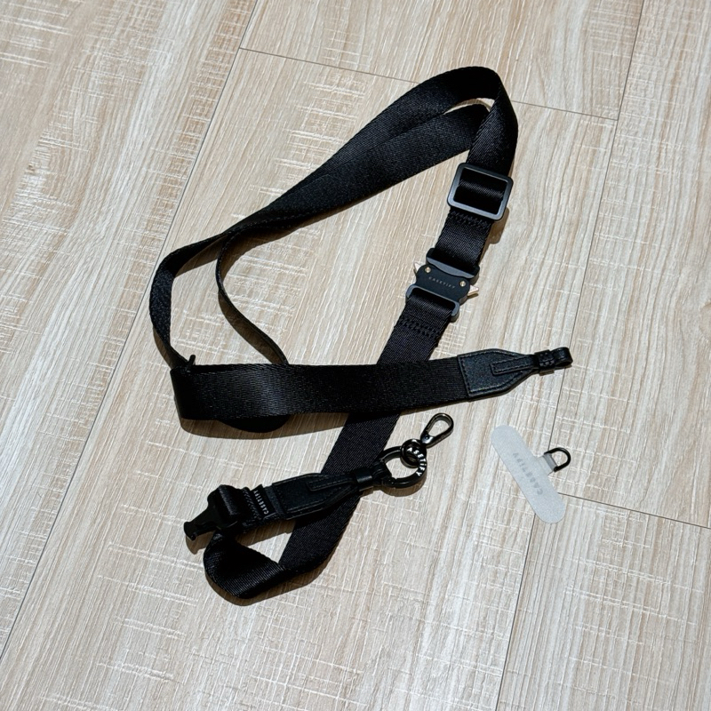 二手）Casetify 2-in-1 utility Lanyard black 二合一手機背帶黑色 