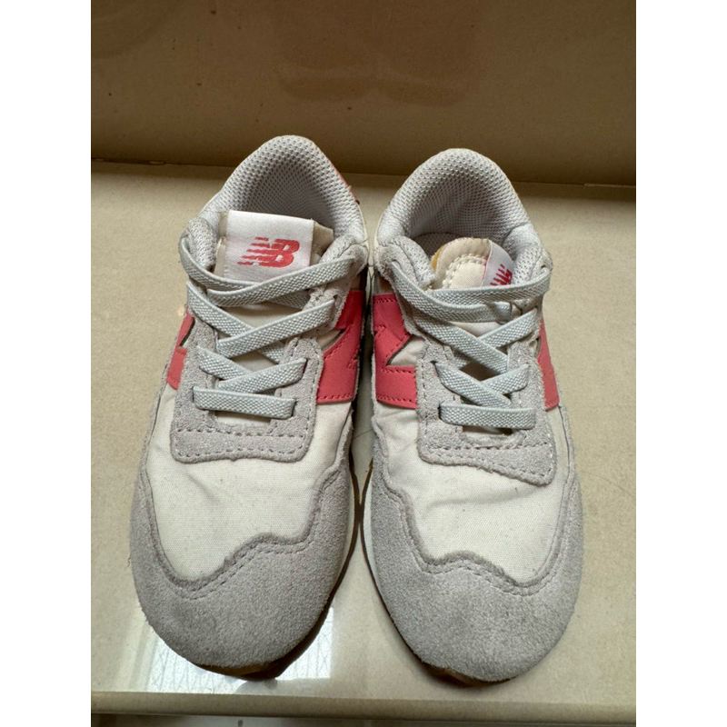 new balance cm15 NT200