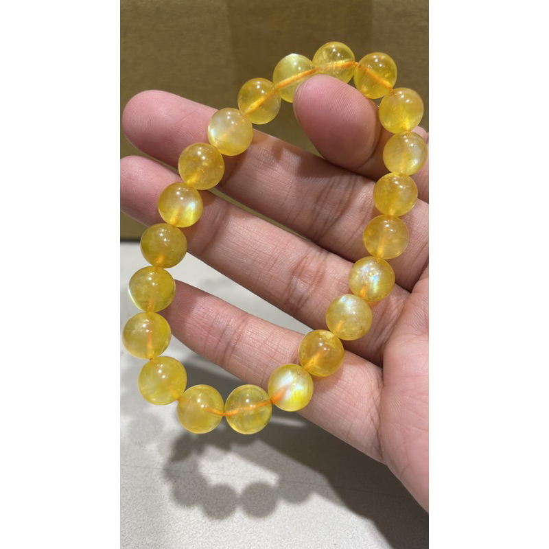 927-水晶手串:9mm金月光(每顆都燈泡閃🌟) | 蝦皮購物 927-水晶手串:9mm金月光(每顆都燈泡閃🌟) | 蝦皮購物