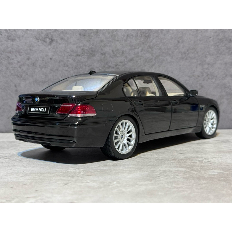 小売 1/18 京商 BMW 760Li Individual (R.Black) KYOSHO