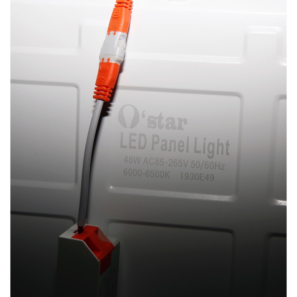 O`star 天花板LED頂燈48W 白框無閃頻電源 直下式發光 平板燈。近全新 | 蝦皮購物