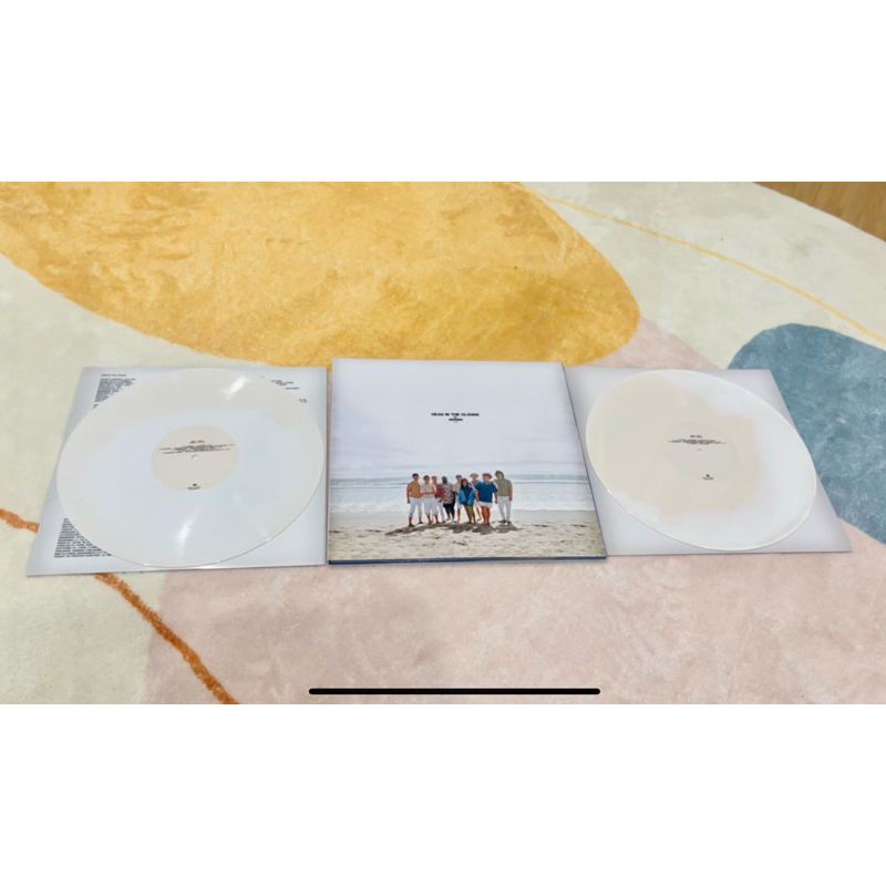 88RISING「HEAD IN THE CLOUDS」LPレコード s-l400.jpg