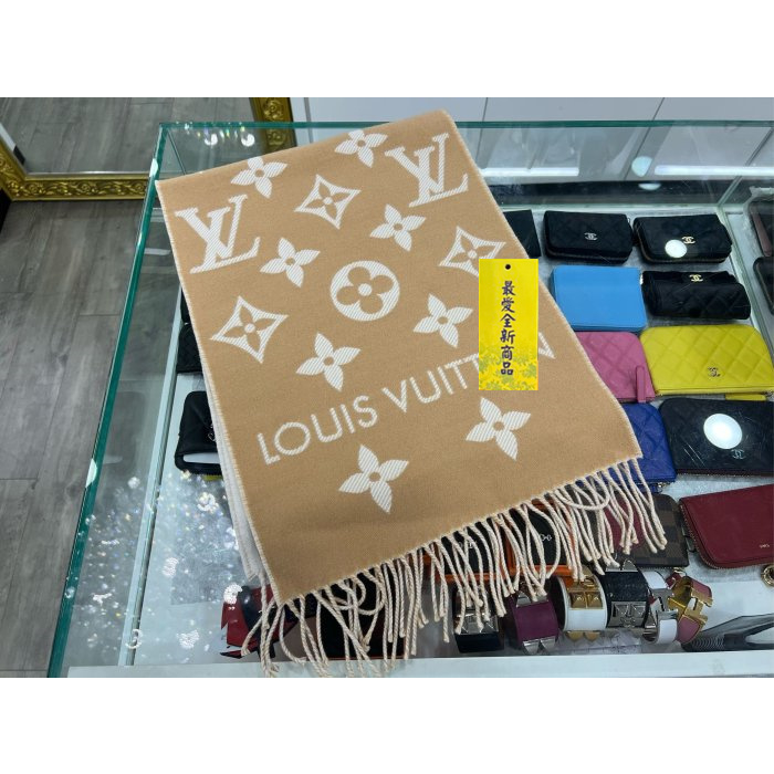 Louis Vuitton Reykjavik scarf (M77374) in 2023