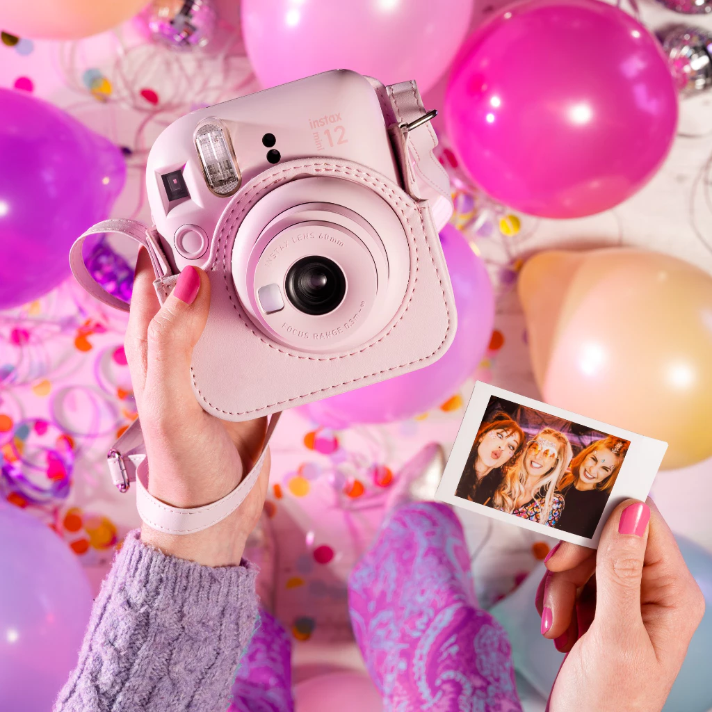 富士 instax mini12 拍立得評價:自拍特化功能與日常使用心得 (5/6)