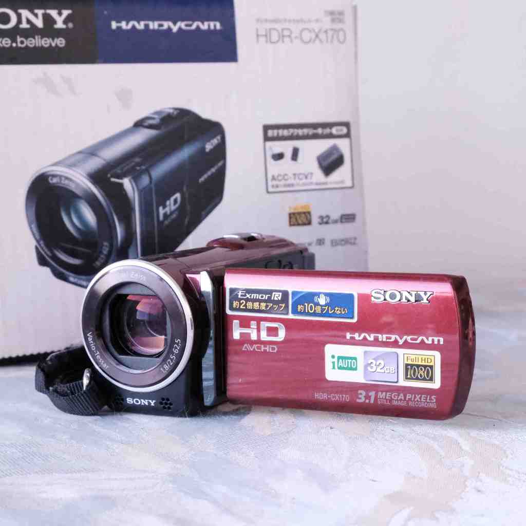 SONY HDR-CX170 可手握DV/DC 早期 CMOS 數位相機 (翻轉螢幕 輕巧型)