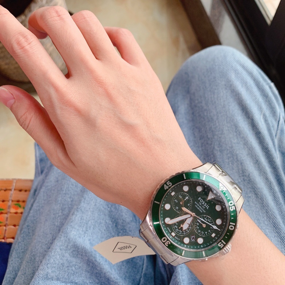 FOSSIL經典水鬼風格款三眼計時鋼錶46MM 【Watch On-line Store FOSSIL經典水鬼風格款三眼計時鋼錶46MM 【Watch On-line Store