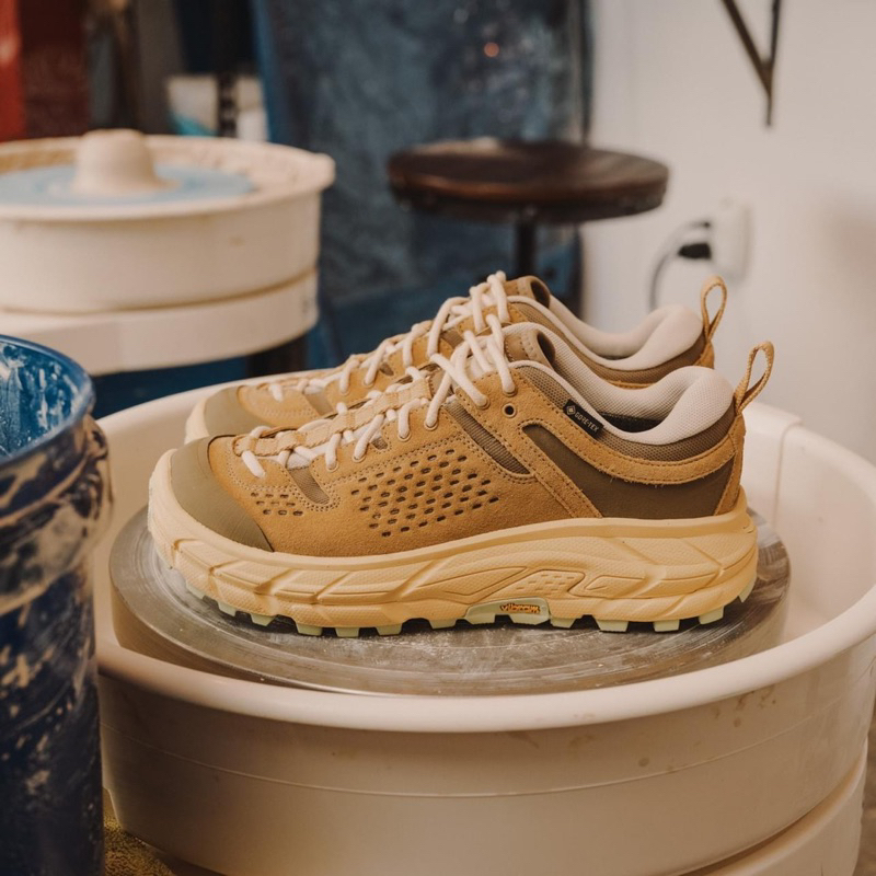 全新現貨台灣公司貨HOKA ONE ONE U TOR ULTRA LO TP GTX登山鞋Wheat