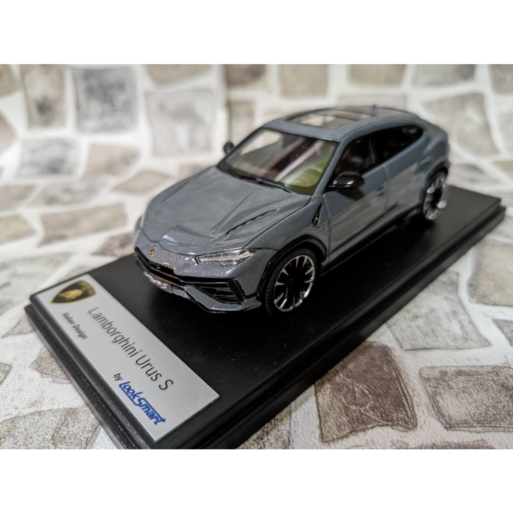 1:43 LOOKSMART LAMBORGHINI Urus Performante 2022 Yellow Carbon LS537B