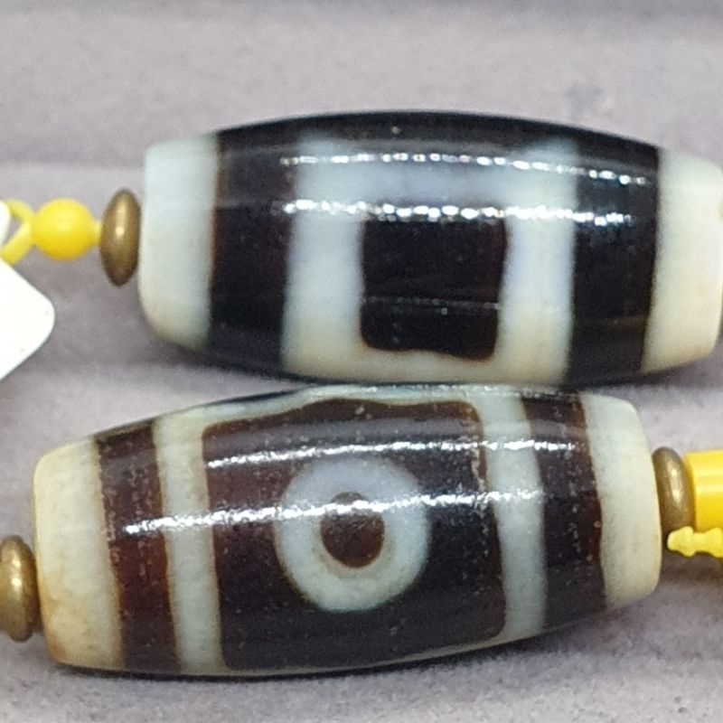 Zi0513天珠藏區回流手工扁珠。水紋三眼27.3×14×11.2，天地天珠