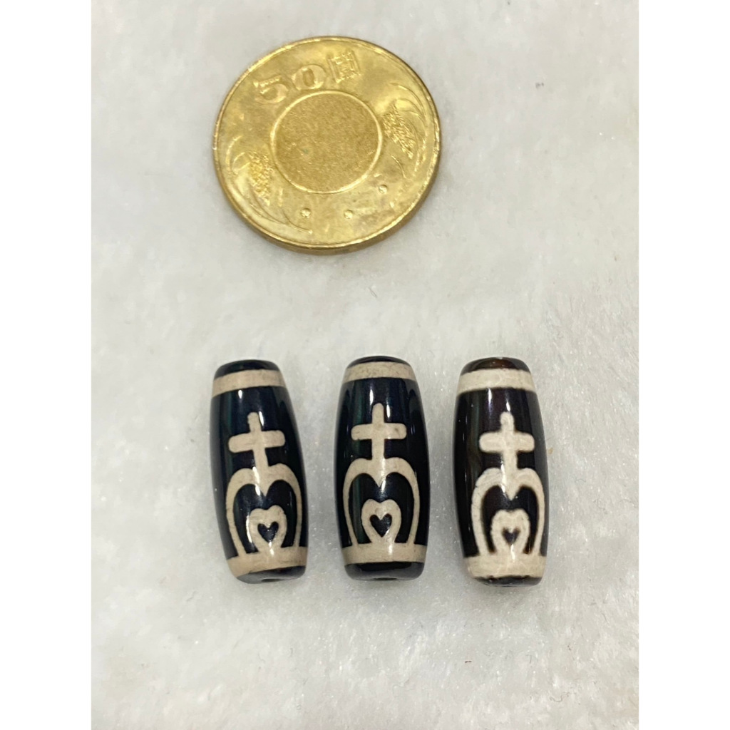 正宗西藏老礦料蓮花寶瓶天珠倒數幾顆稀有品蓮花寶瓶天珠財富的源泉具有