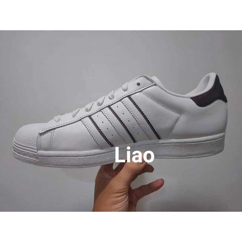 全新 adidas superstar us9.5 27.5cm gy2558 白鞋 板鞋 皮革 三線 休閒鞋 穿搭出清 | 蝦皮購物