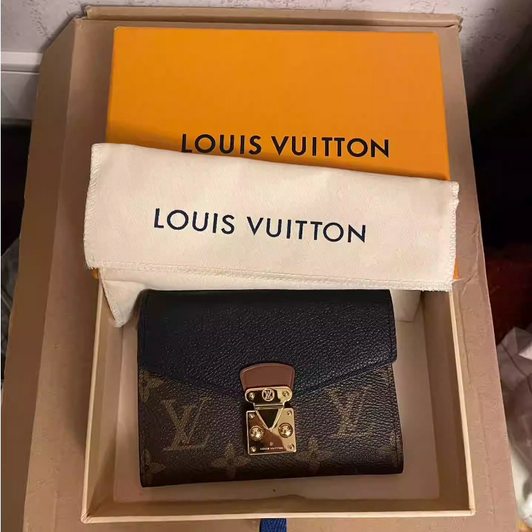 LOUIS VUITTON LOUIS VUITTON Portefeuille Pallas Compact Wallet M67479  Monogram leather Noir M67479