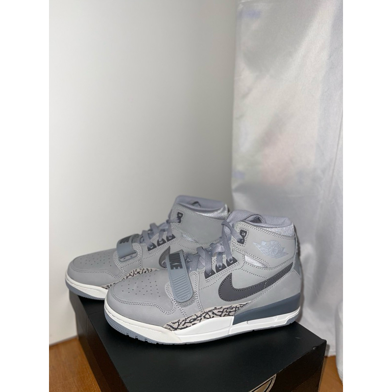 air jodon Legacy 312 尺寸26碼 現貨水泥灰 運動籃球鞋 高筒 | 蝦皮購物