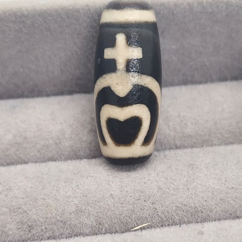 DZ1112五眼閃電，寶瓶天珠，虎牙天珠，六眼天珠，兩眼單珠出| 蝦皮購物