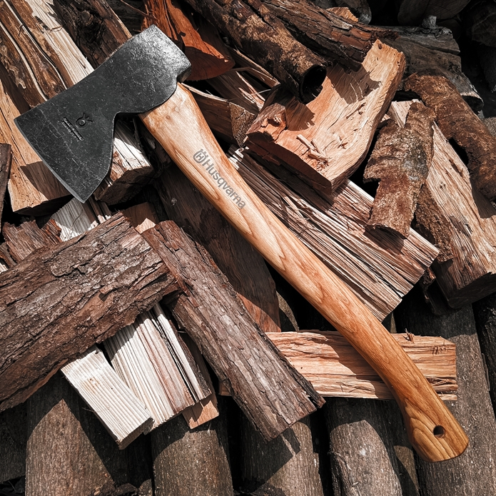 Husqvarna Carpenter’s Axe 瑞典手工鍛造木匠斧 露營 野營 劈材 砍樹 園藝 防身 防熊 斧頭 | 蝦皮購物