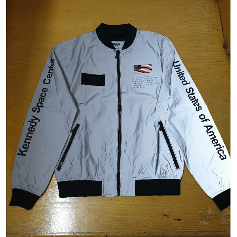 PULL BEAR NASA M