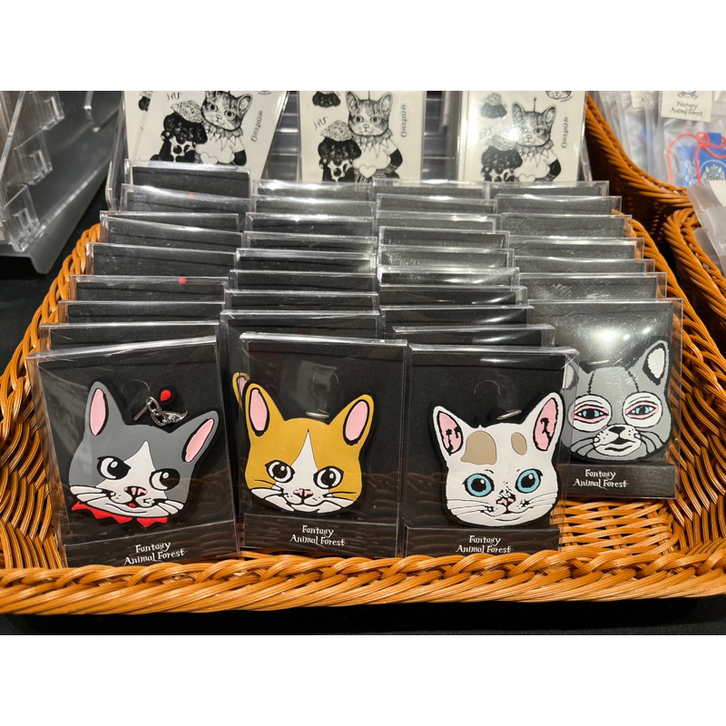 台湾 ヒグチユウコ 奇幻動物森林 レザー キーホルダー チラシ